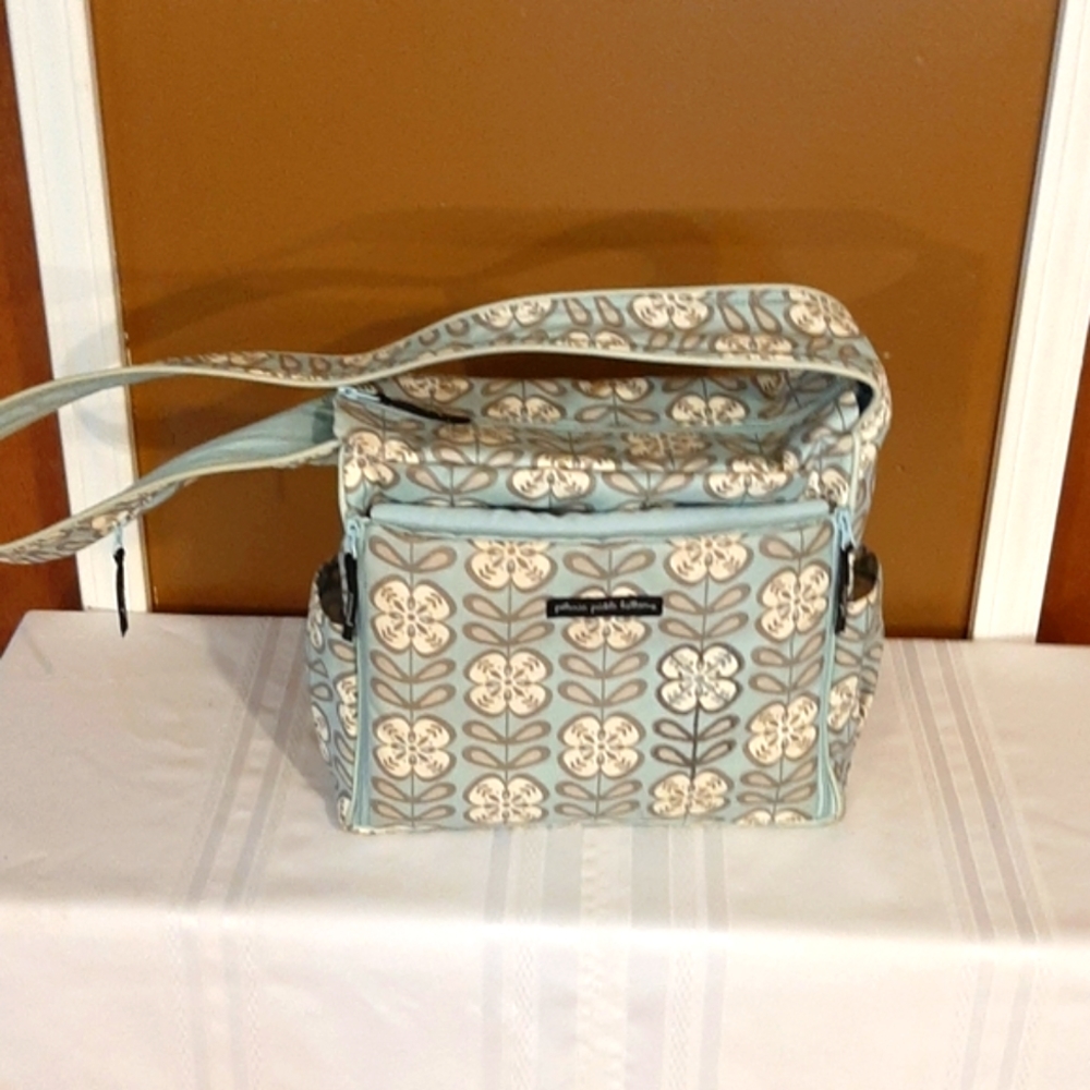 Petunia pickle bottom diaper bag.  Smoke free home